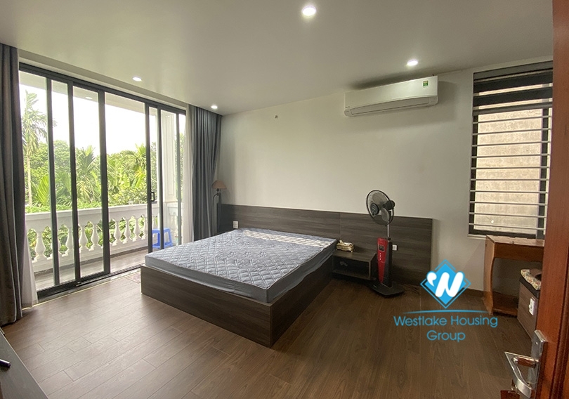Garden house 4 bedrooms river view for rent in Ngoc Thuy, Long Bien district